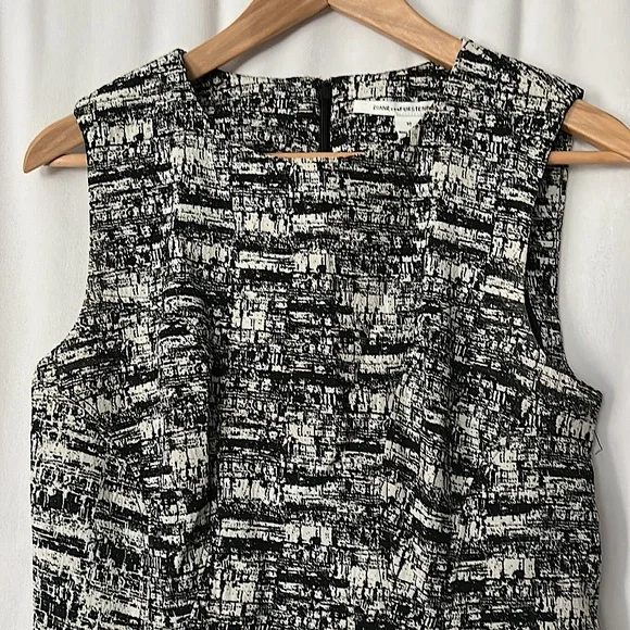Diane Von Furstenberg Black/White Abstract Sleeveless Sheath Dress **Size 10** - Picture 3 of 5